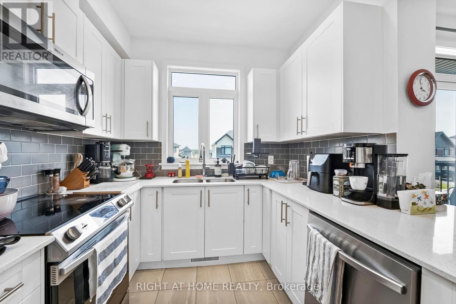 556 Tahoe Heights
