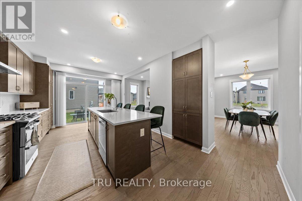 618 Galarneau Way