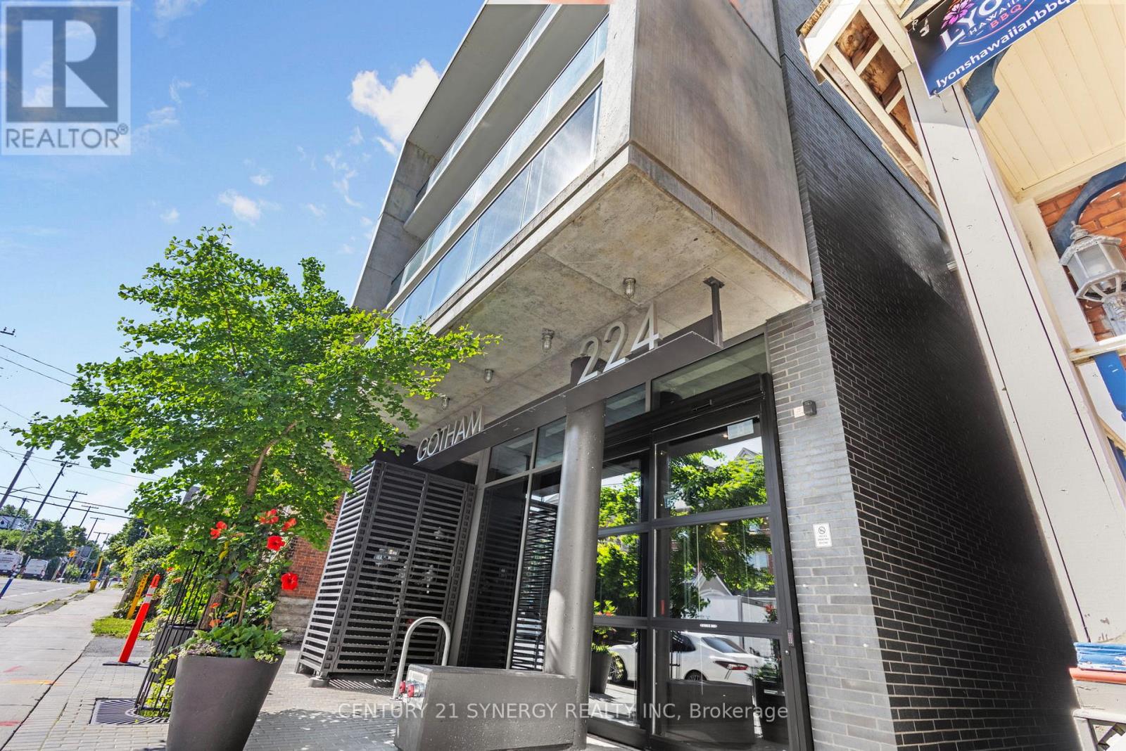 313 - 224 Lyon Street N