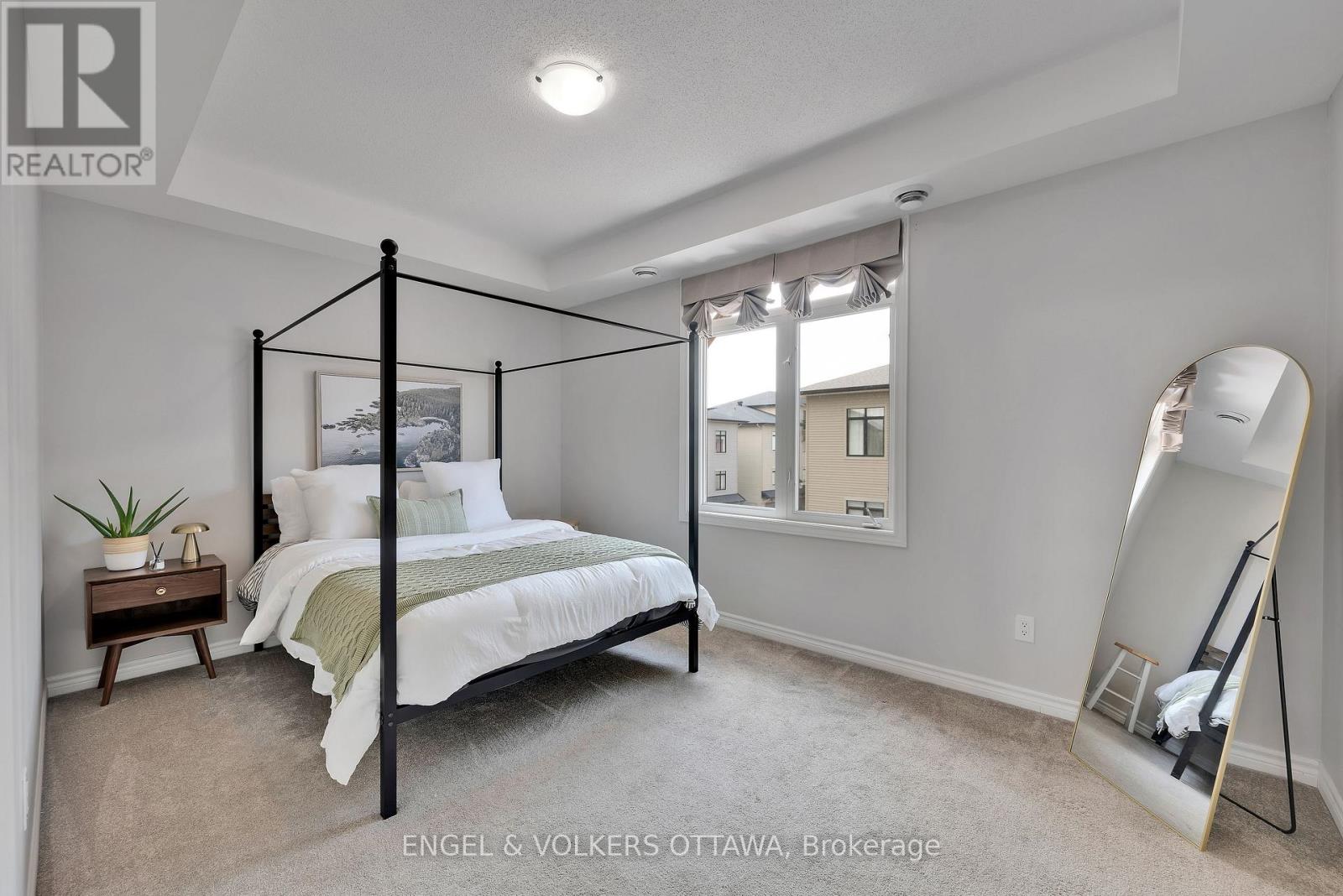 262 Pembina Private