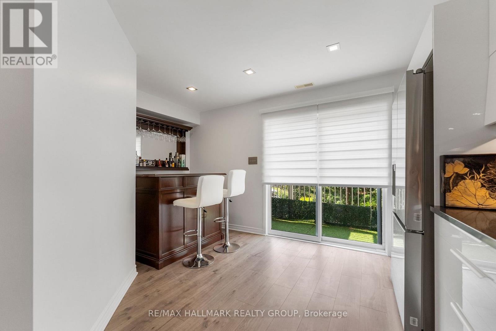 282 Cresthaven Drive