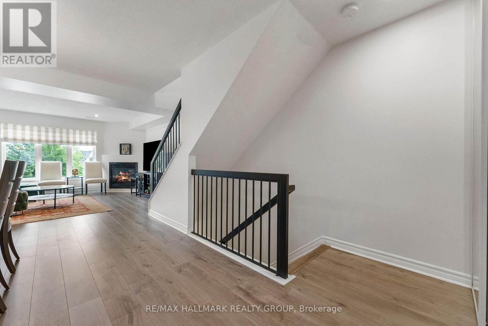 282 Cresthaven Drive