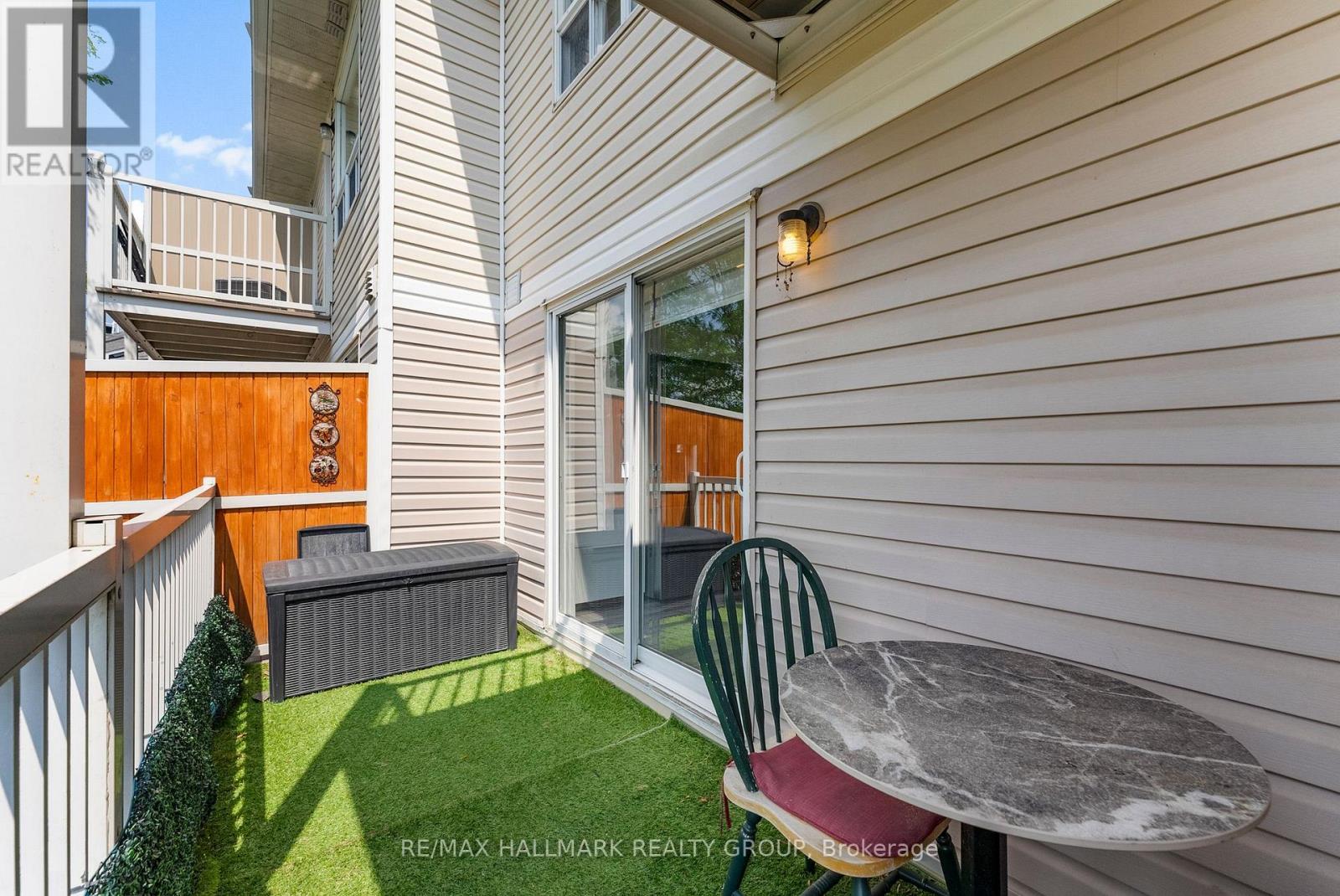 282 Cresthaven Drive