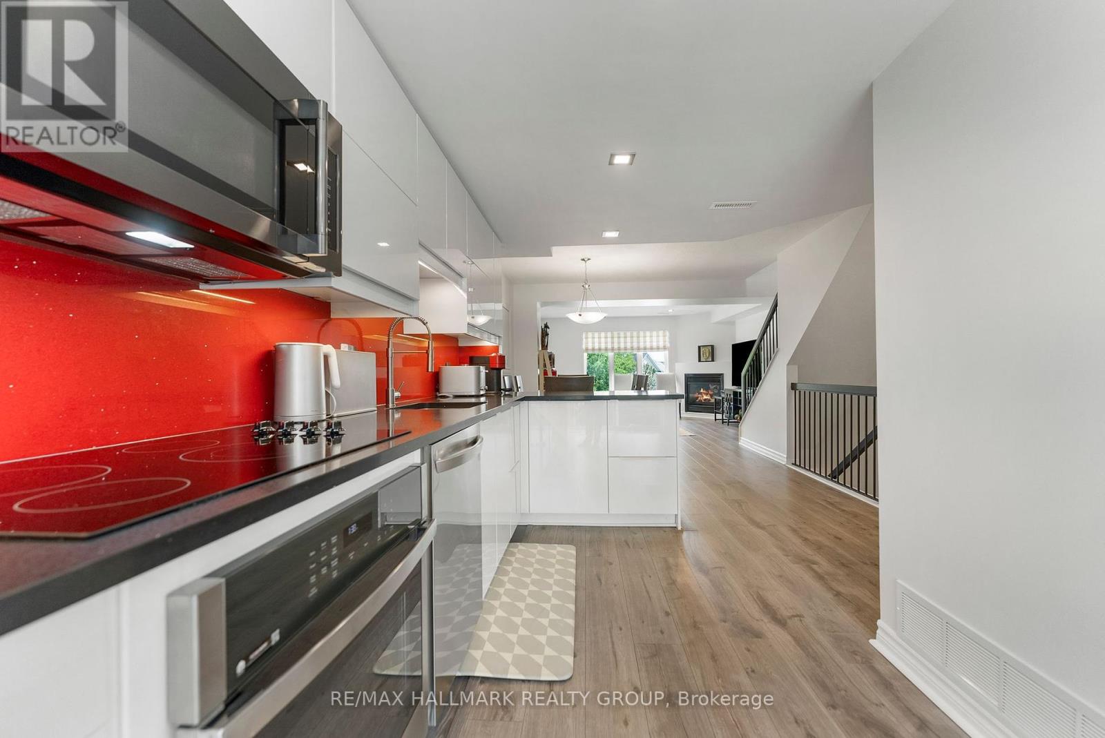 282 Cresthaven Drive