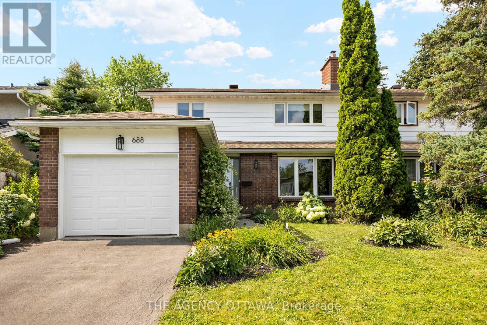 688 Laverendrye Drive
