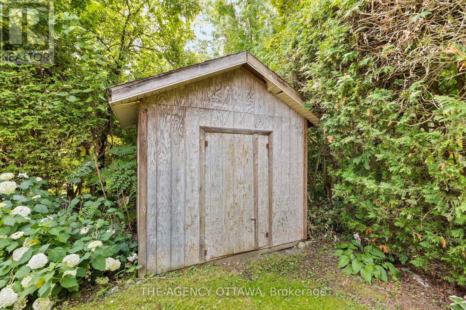 688 Laverendrye Drive