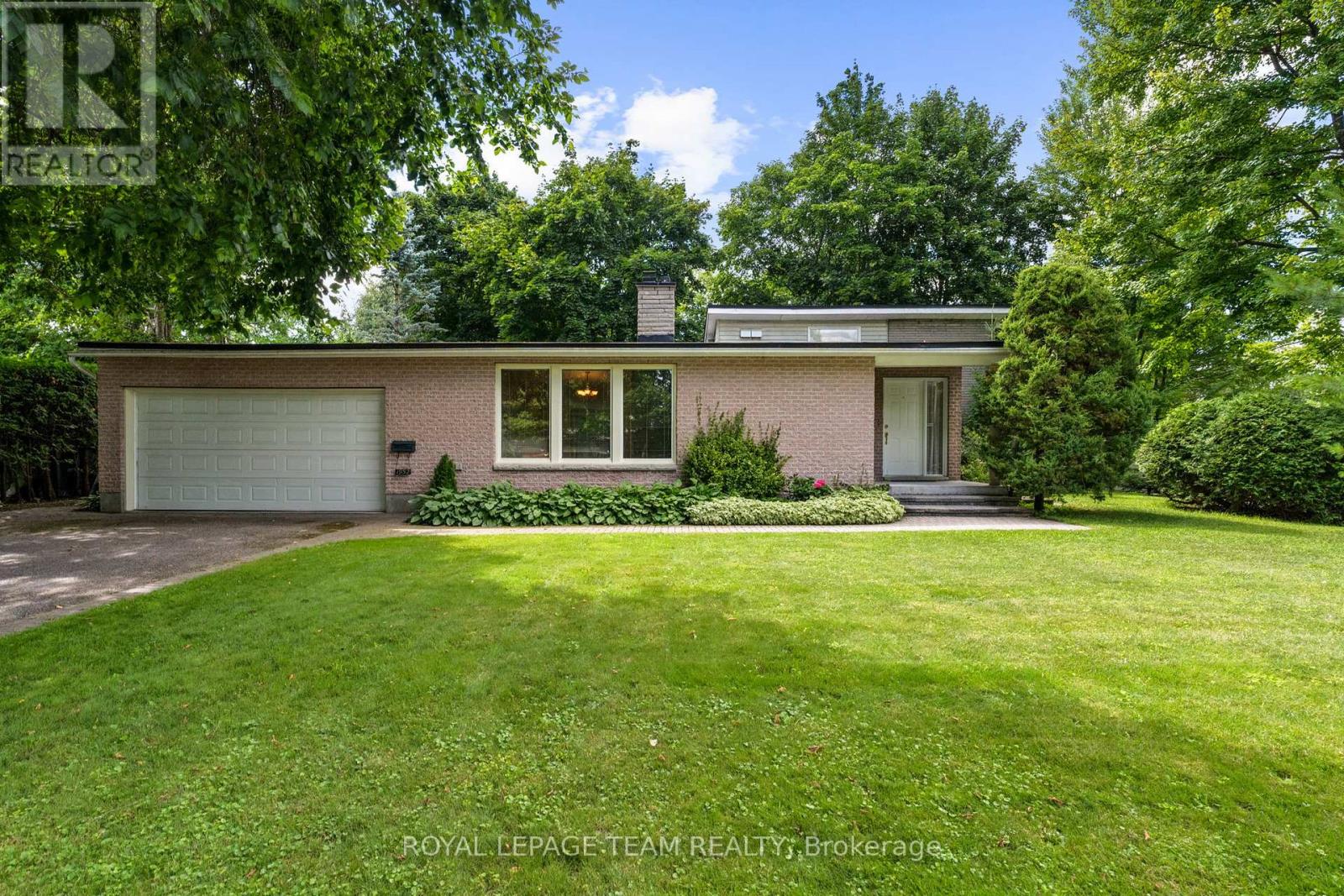 1952 Fairbanks Avenue