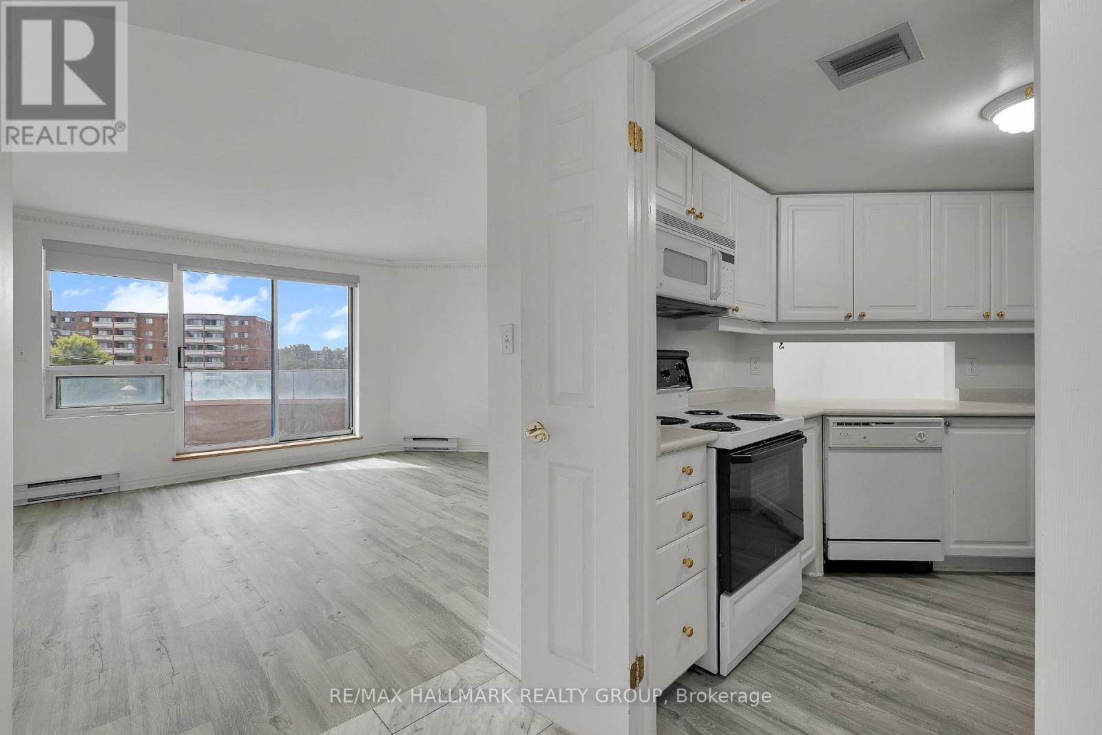 503 - 3105 Carling Avenue