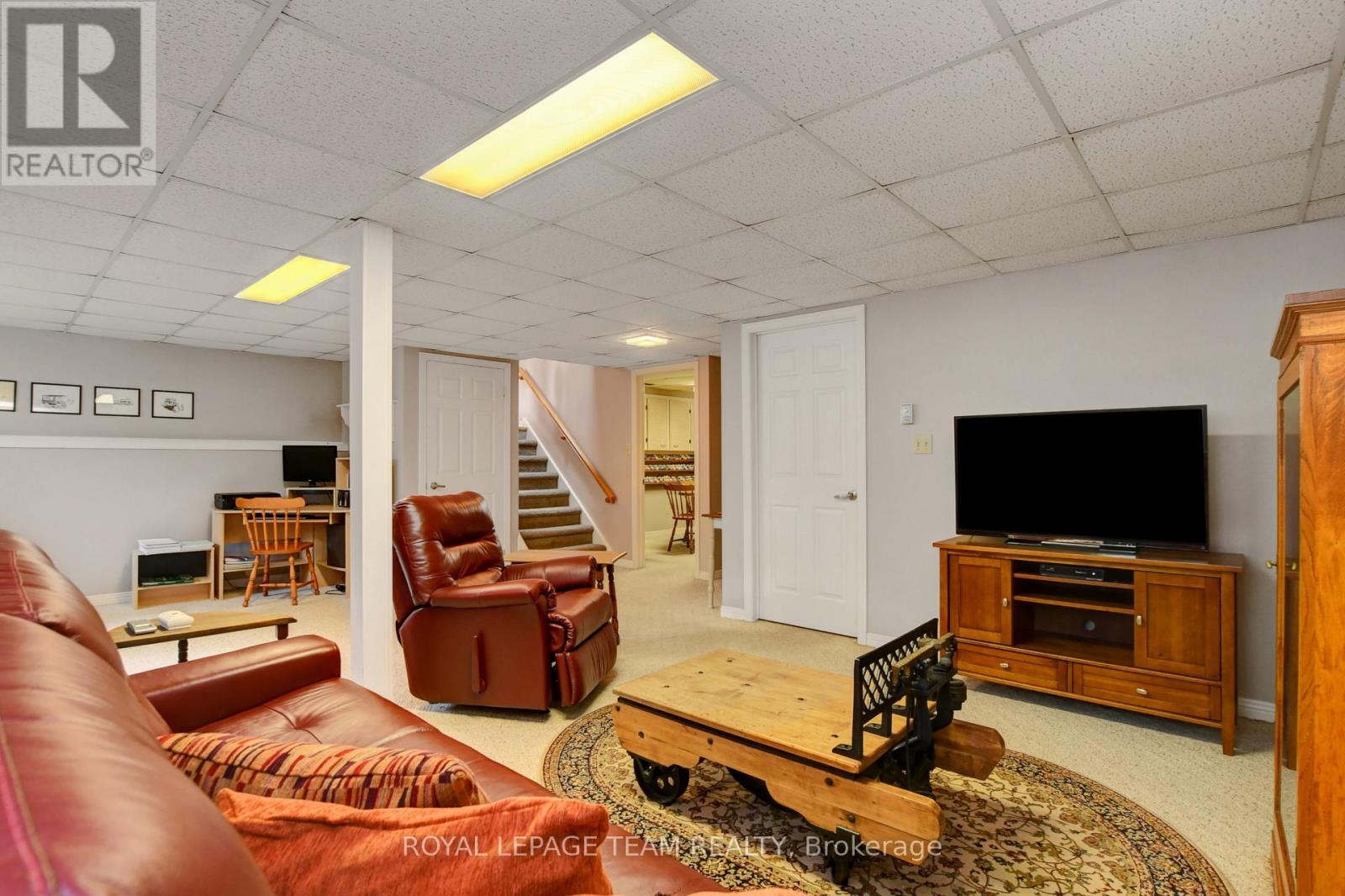 1043 County Rd 44 Road E