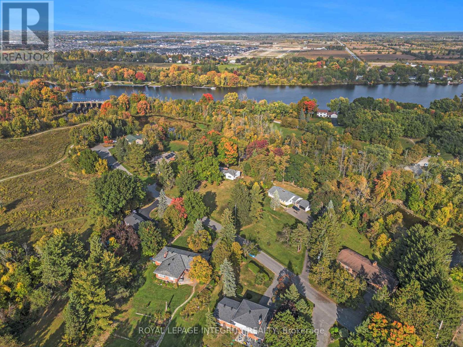 17 Lockview Road