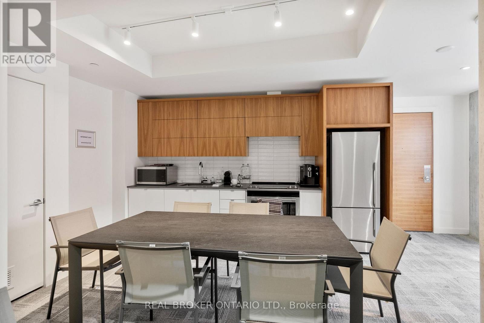 307 - 135 Barrette Street