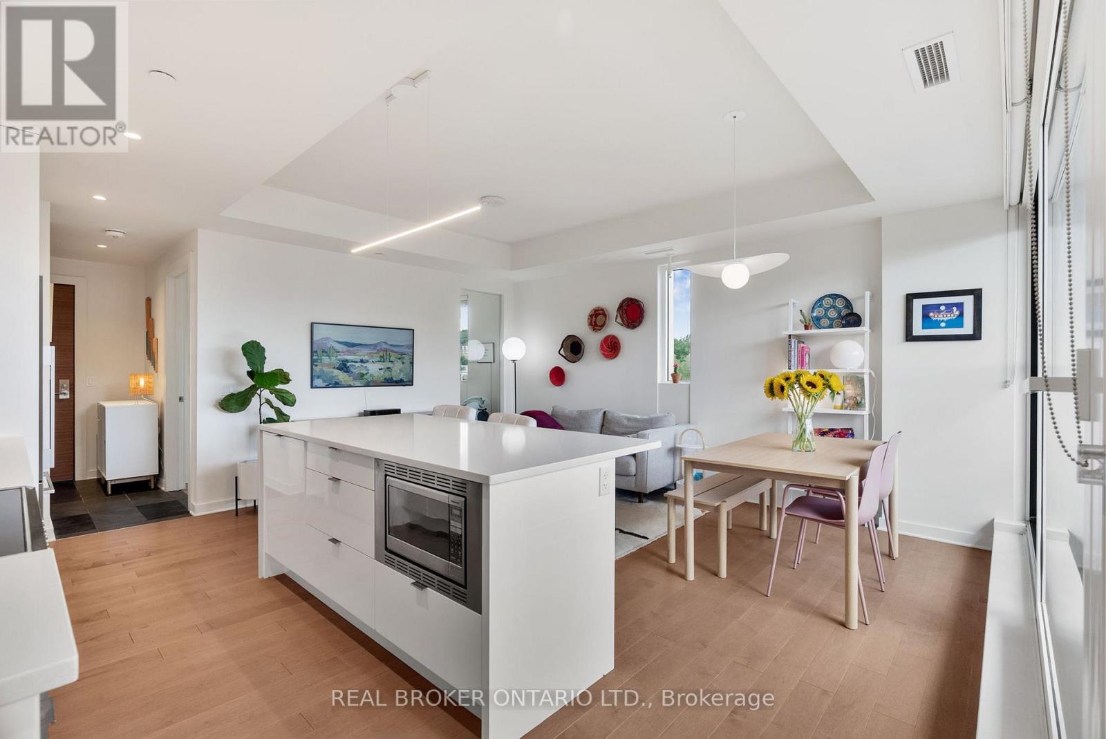 307 - 135 Barrette Street