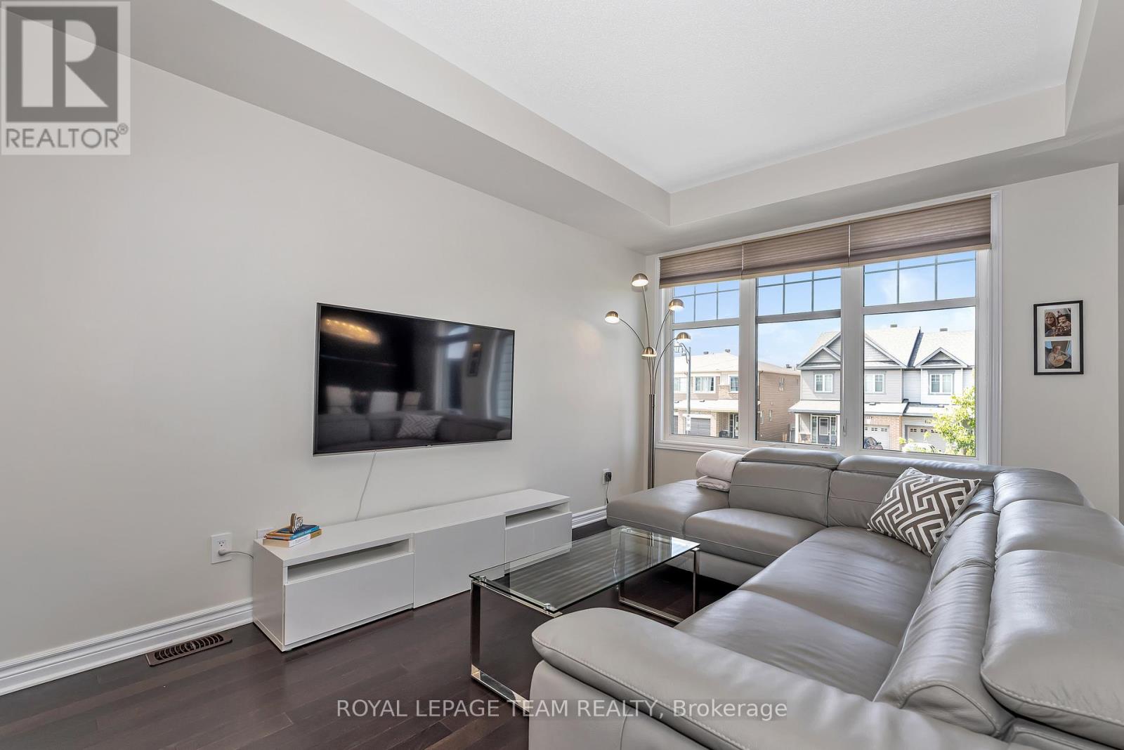 887 Kilbirnie Drive