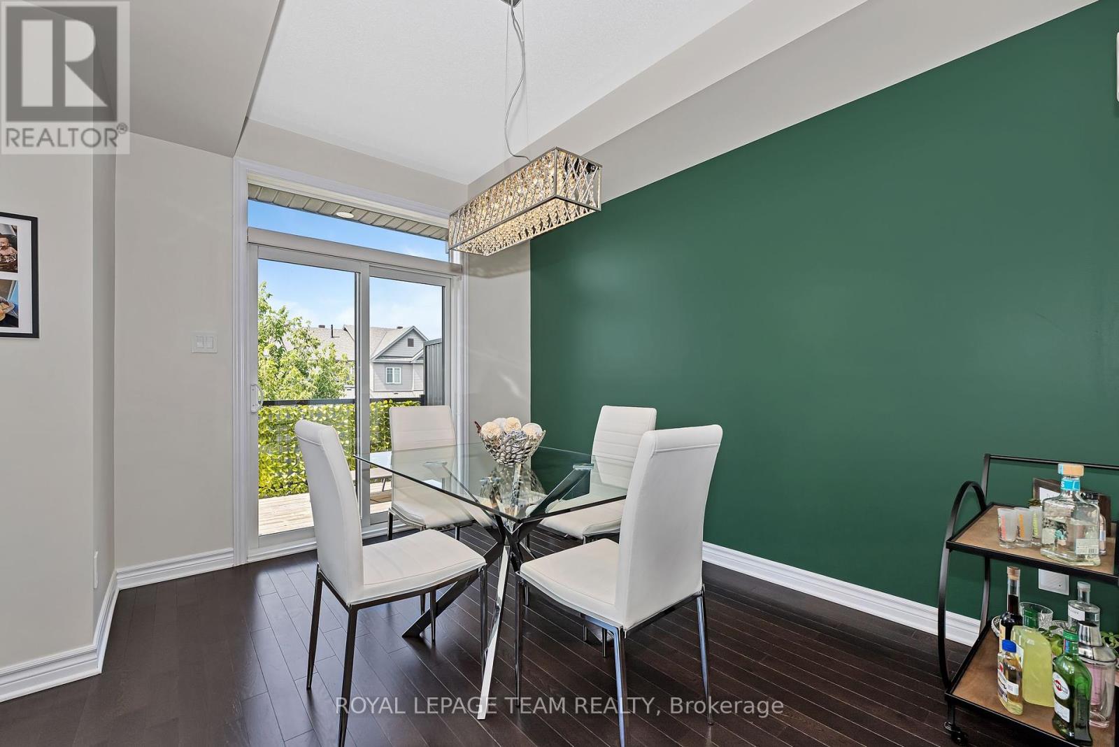 887 Kilbirnie Drive