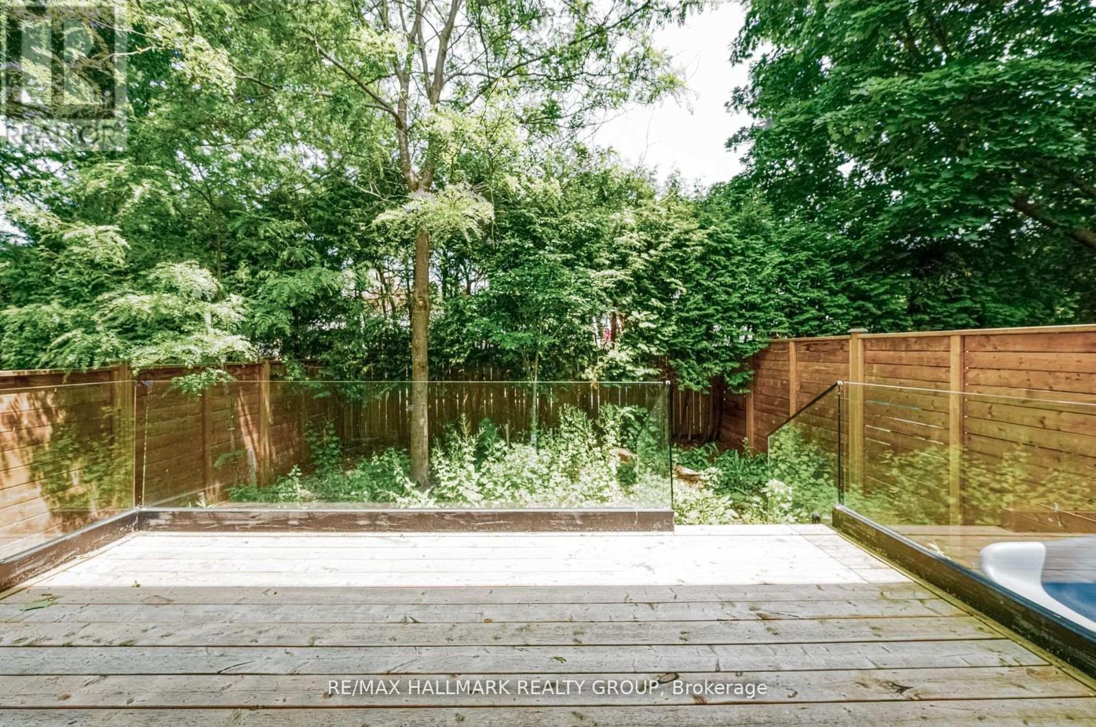185 Carleton Avenue