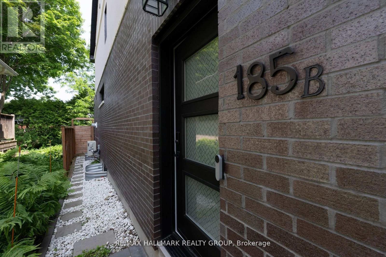 185 Carleton Avenue