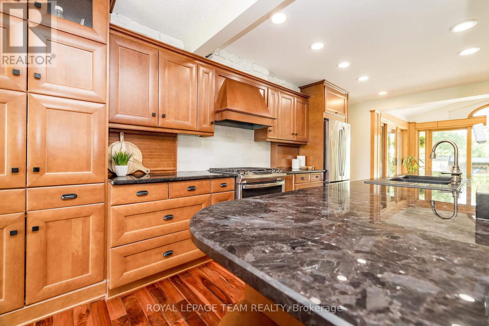 1216a River Road