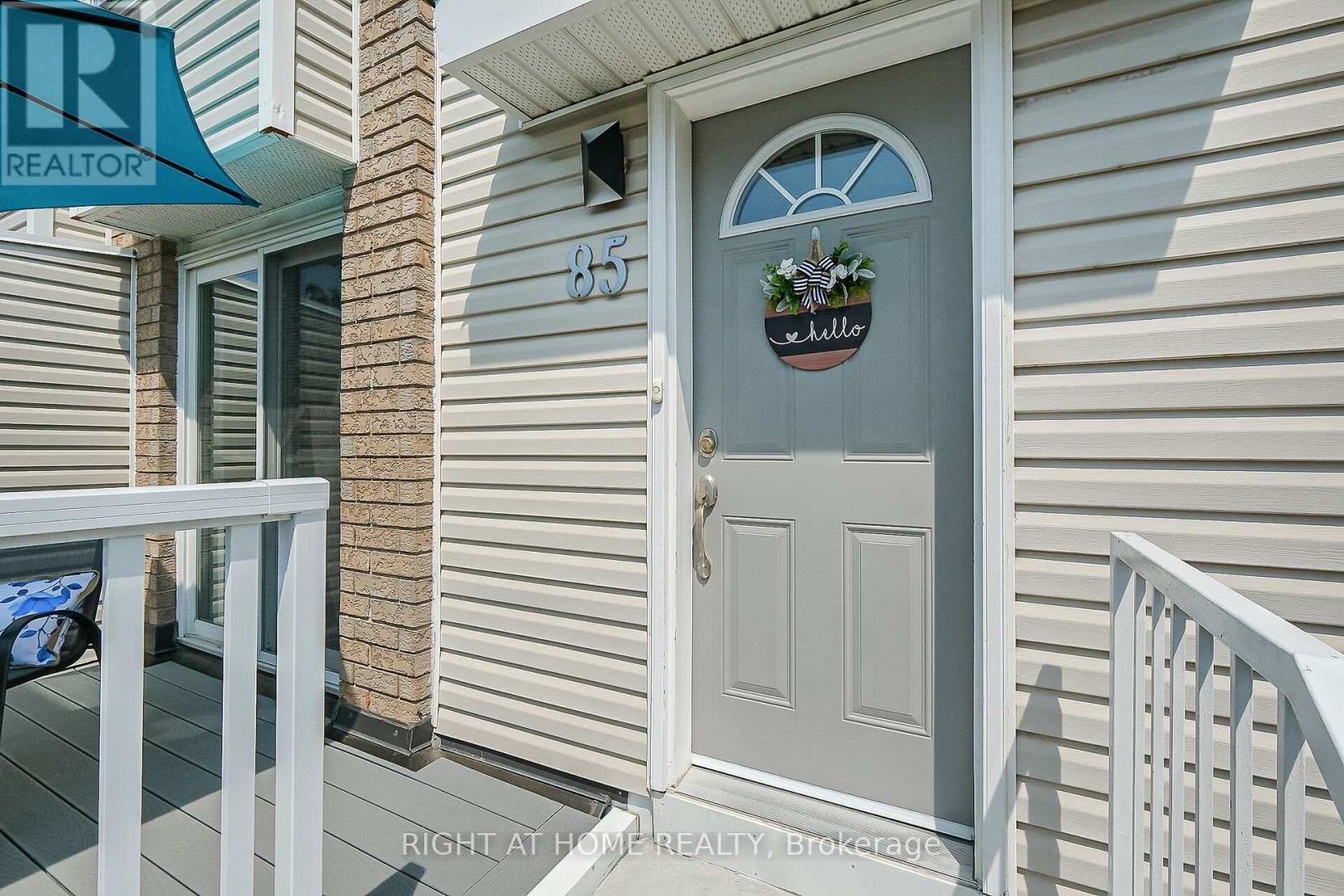 85 Thornbury Crescent