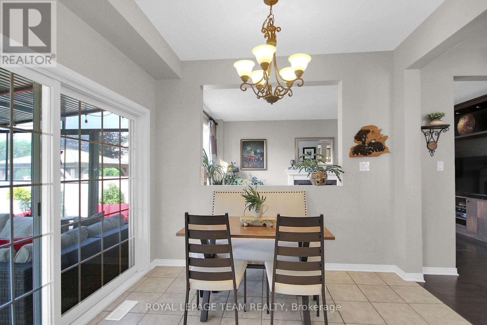 936 Rossburn Crescent