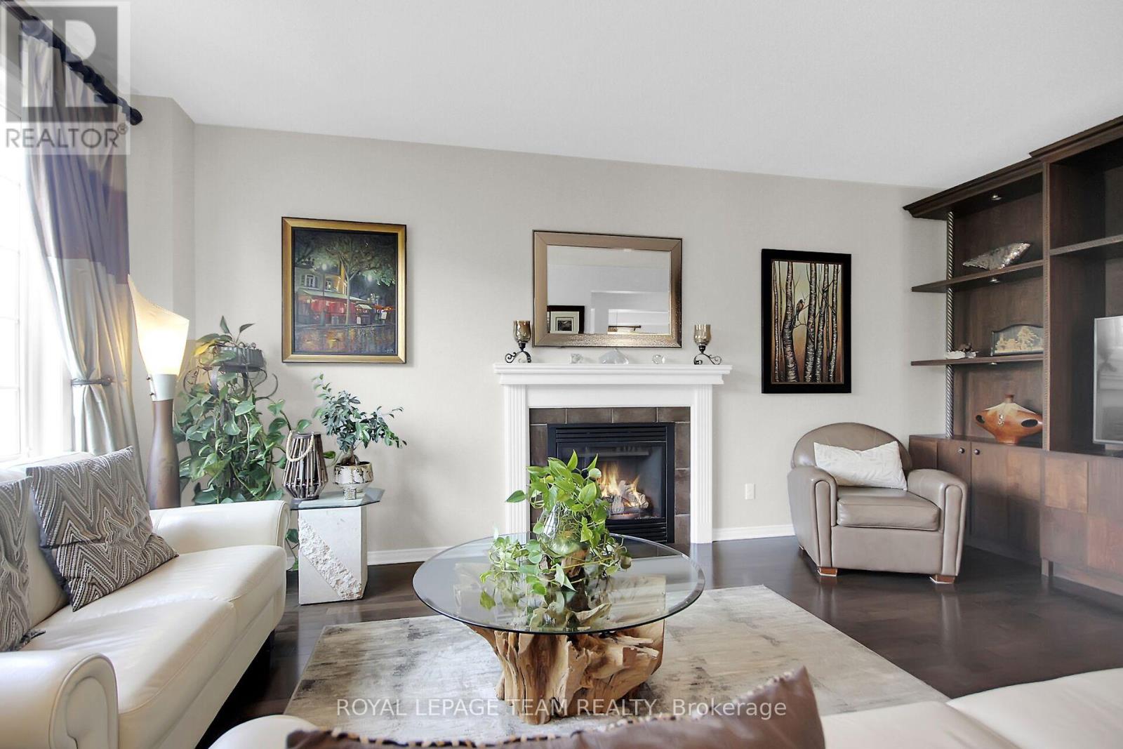 936 Rossburn Crescent