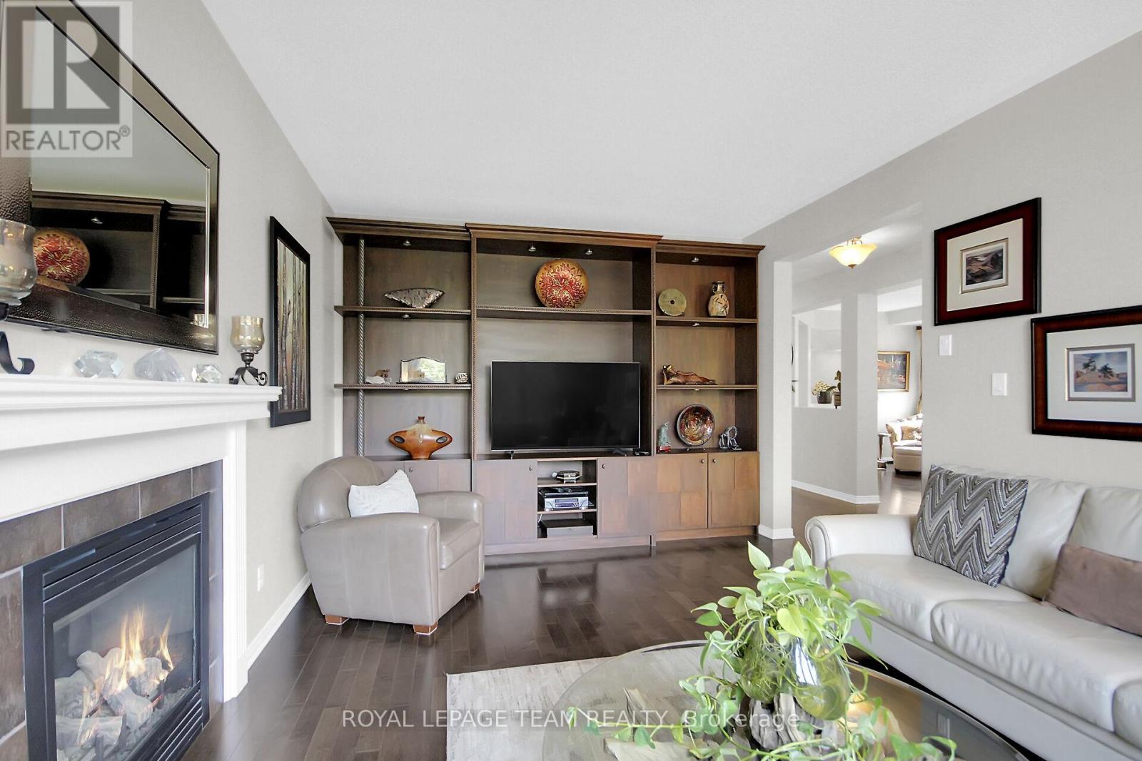 936 Rossburn Crescent