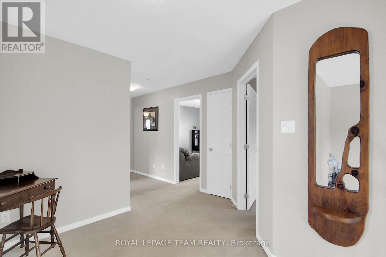 936 Rossburn Crescent