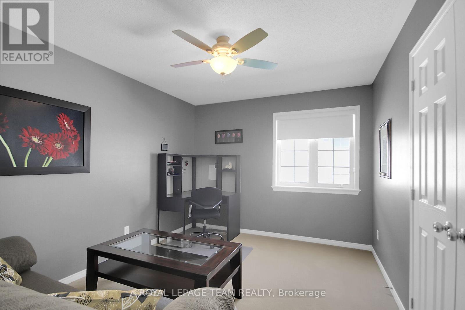 936 Rossburn Crescent
