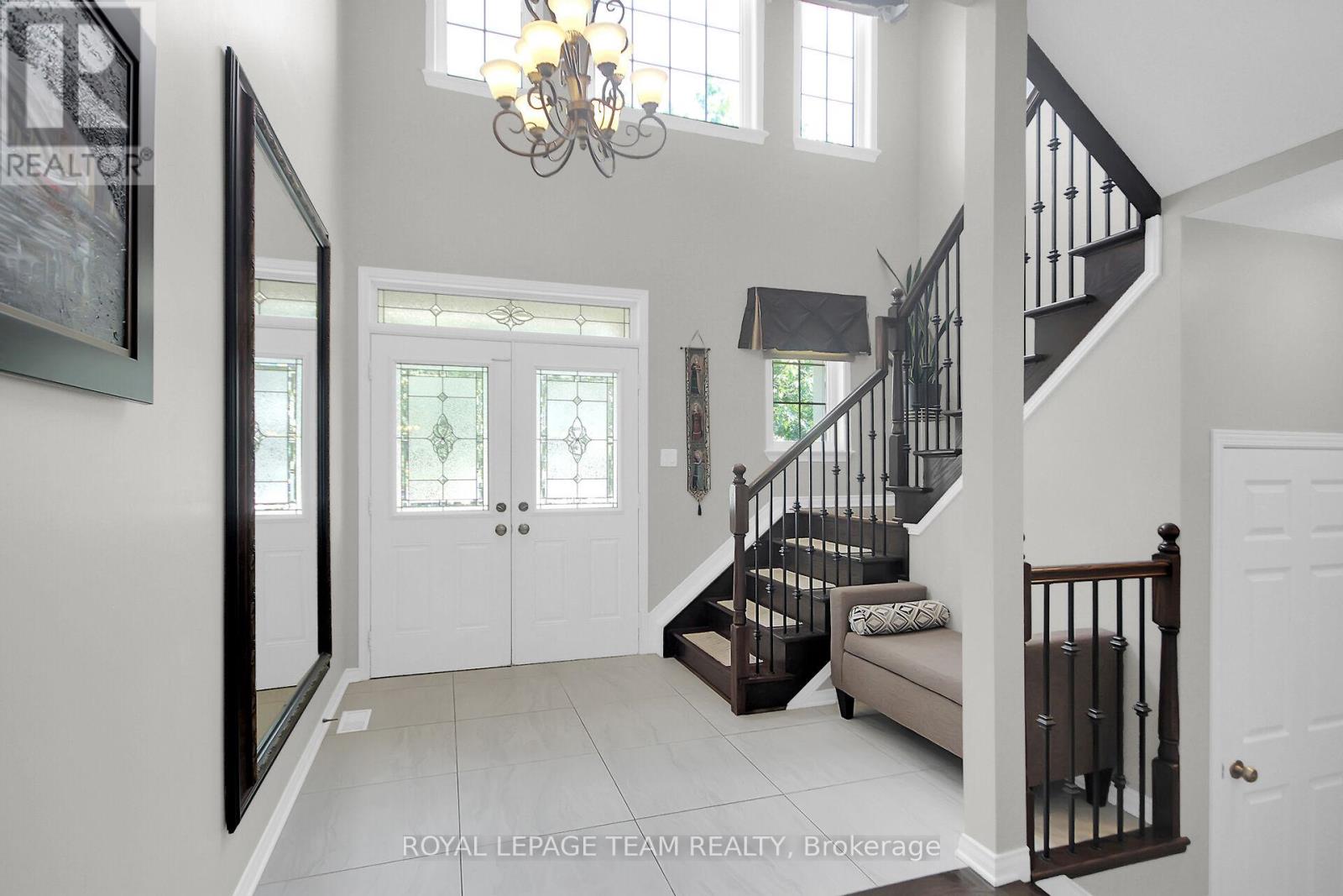 936 Rossburn Crescent