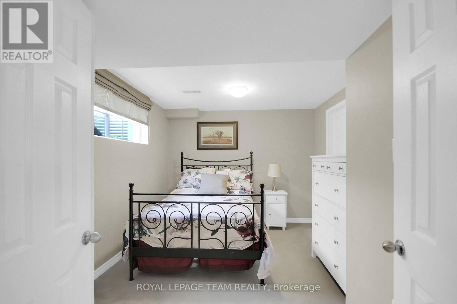 936 Rossburn Crescent