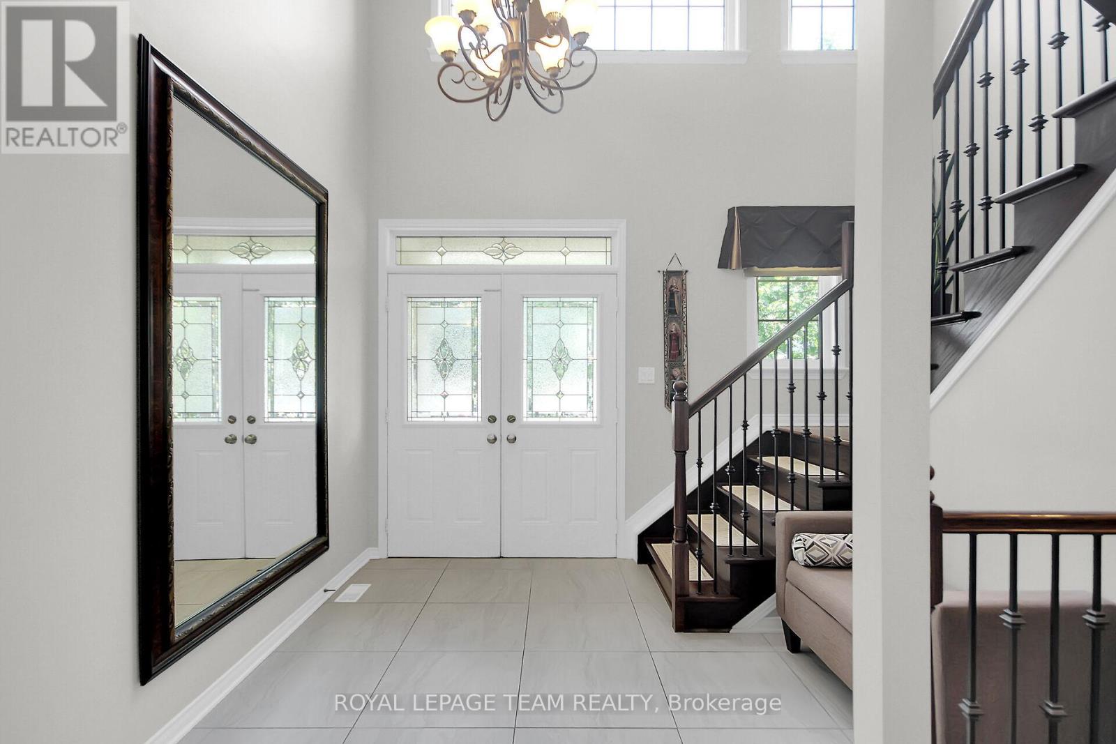 936 Rossburn Crescent