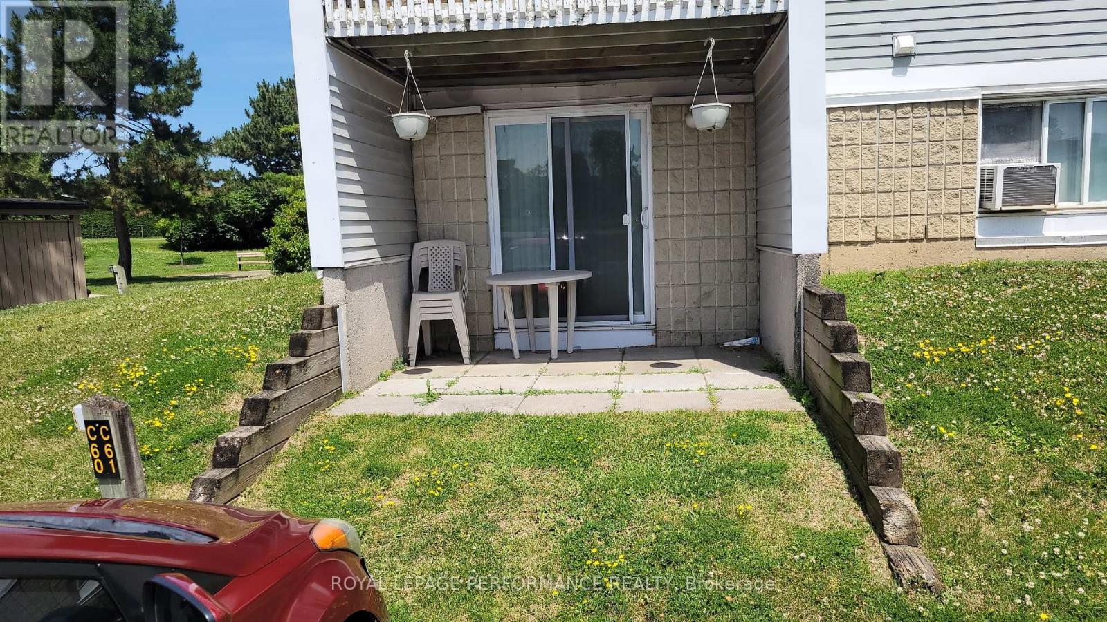 109 - 212 Viewmount Drive