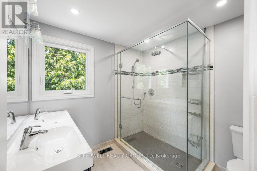 43 Parkglen Drive