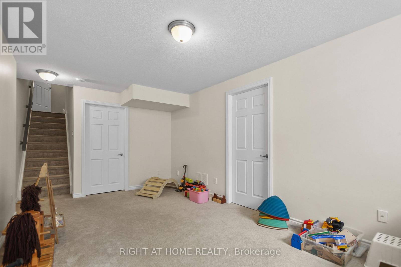 209 Hartsmere Drive