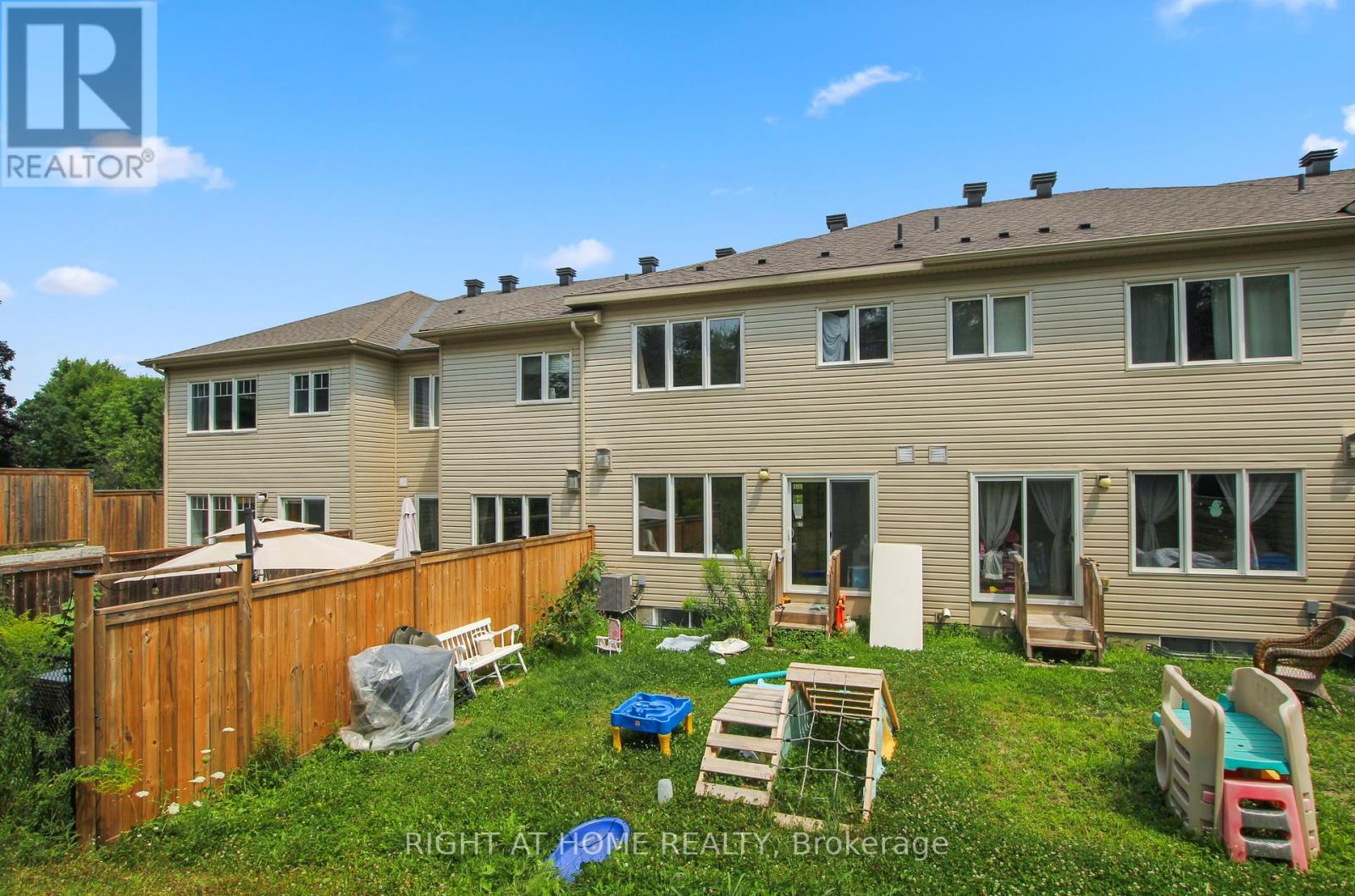 209 Hartsmere Drive