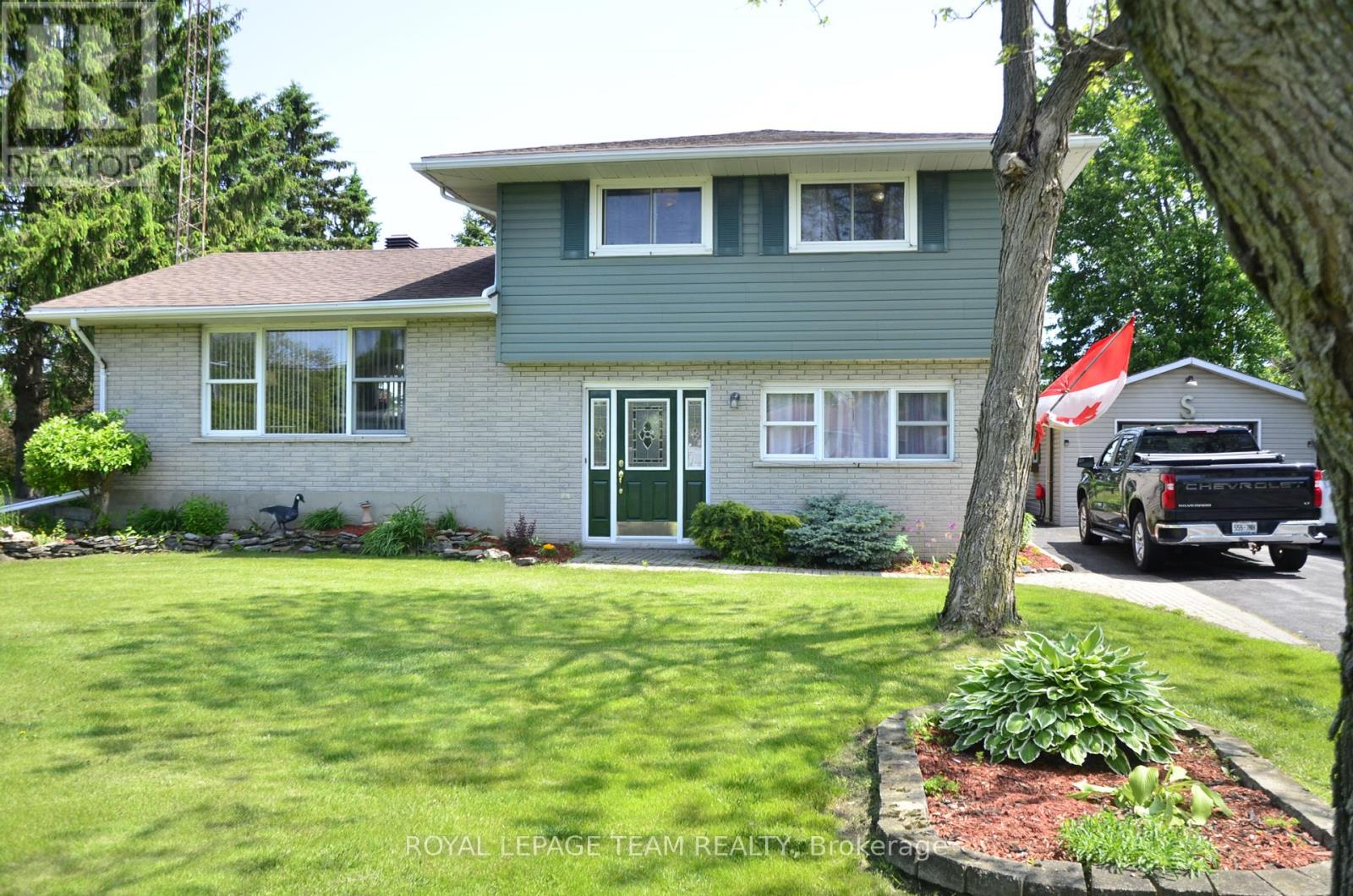 4951 (hwy 31) Bank Street N