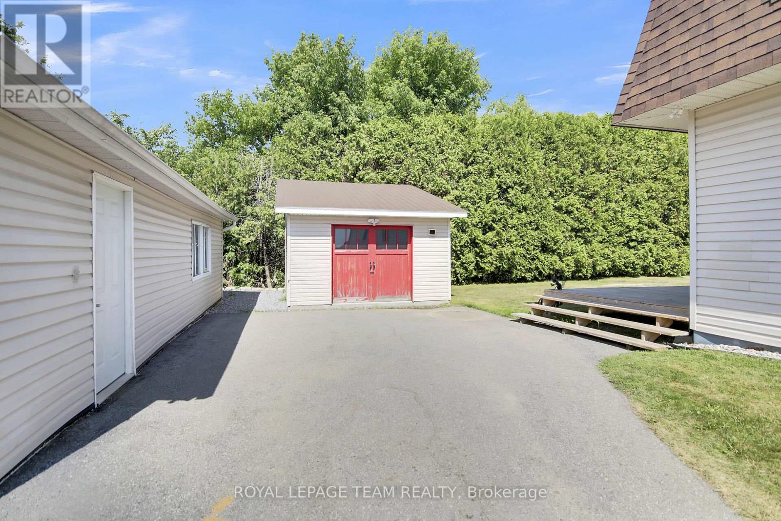 5745 Fourth Line Road