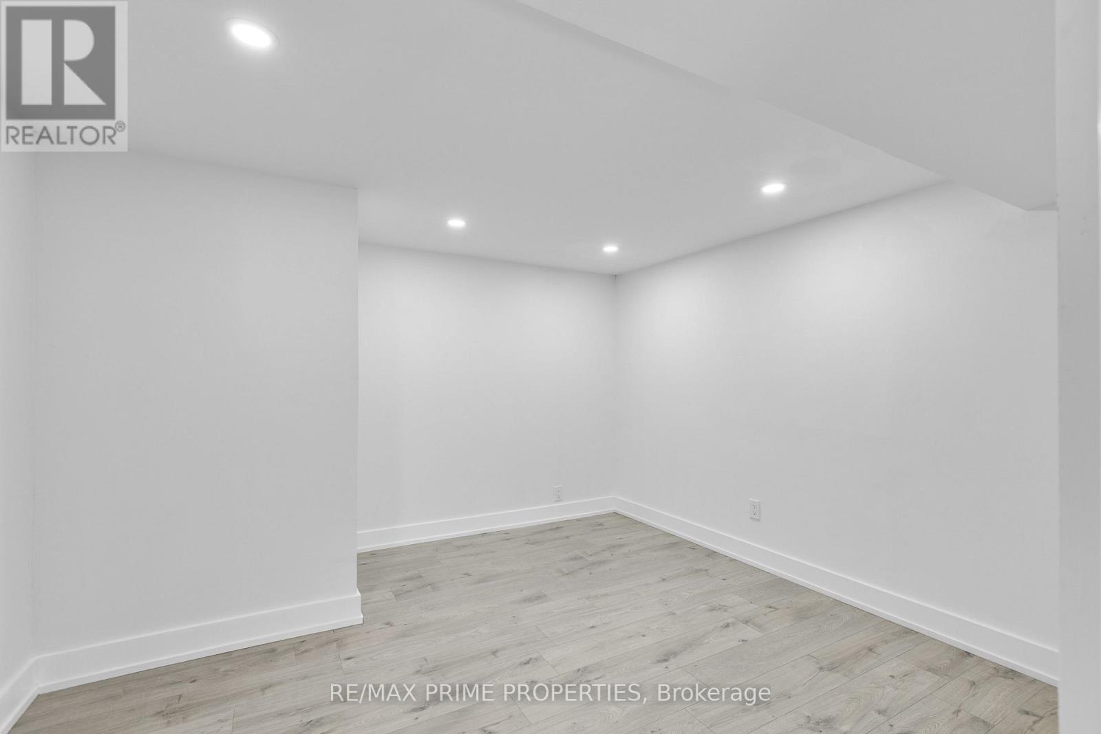1035 Connery Avenue