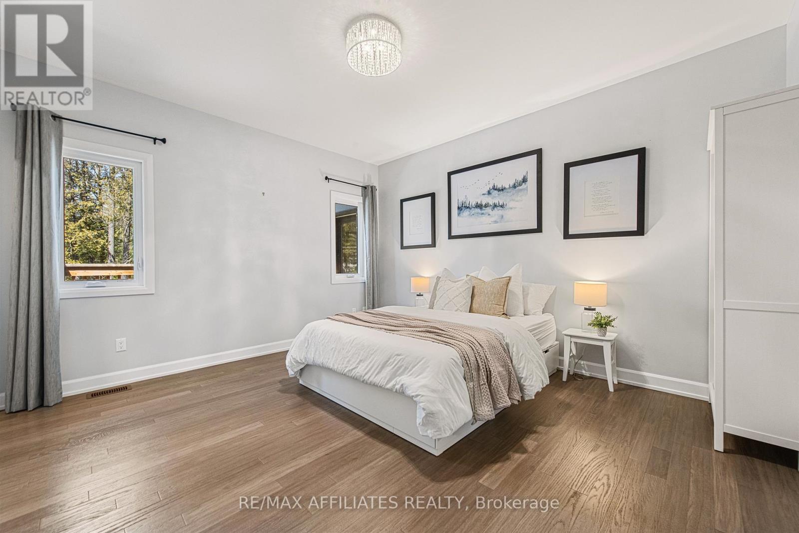 400 Cinnamon Crescent