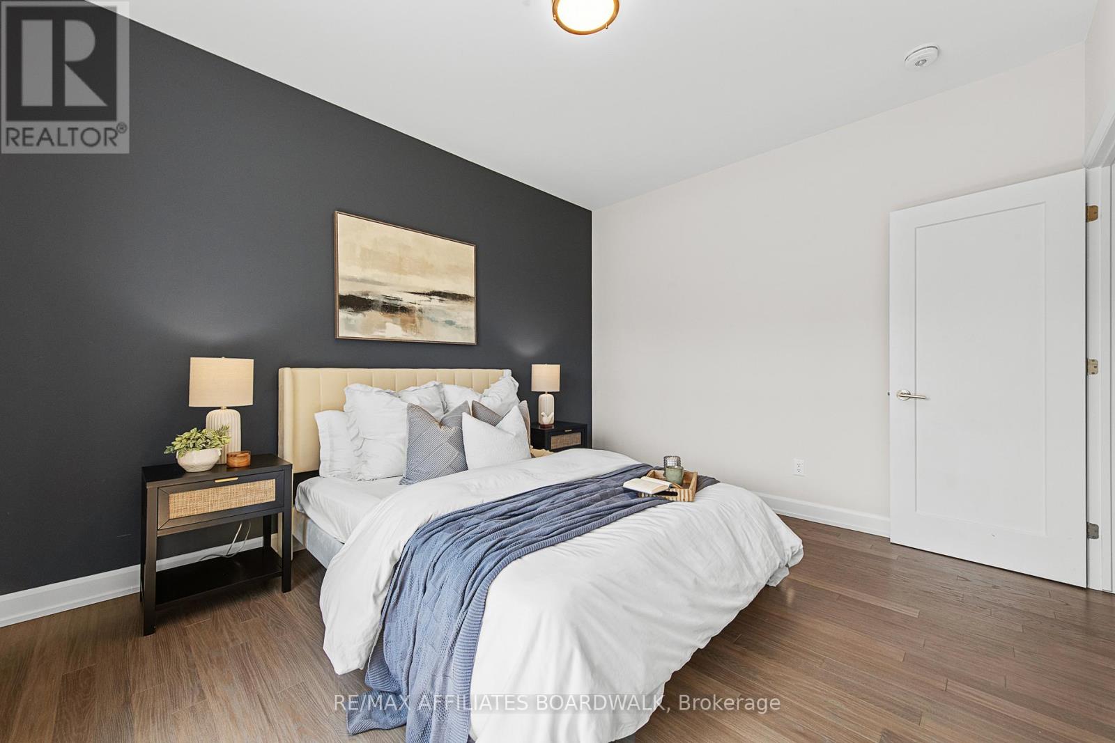 400 Cinnamon Crescent