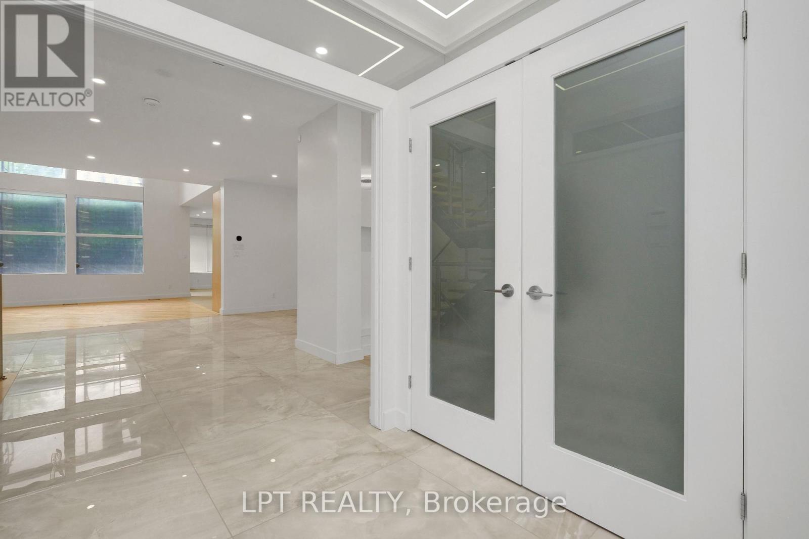 298 Crestview Road