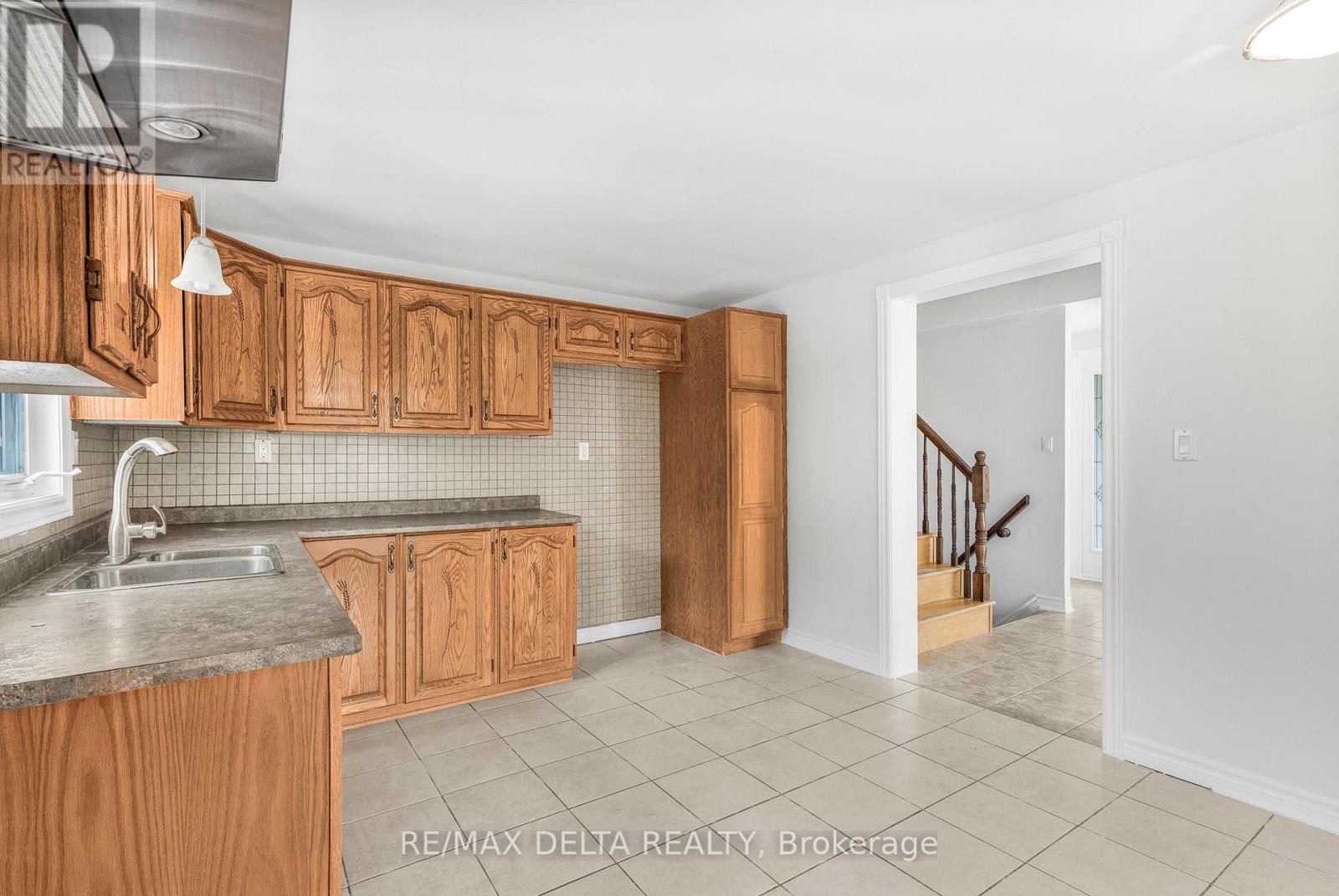 353 Russell Road