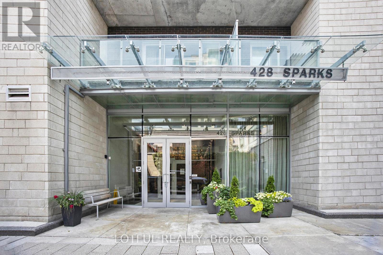 601 - 428 Sparks Street