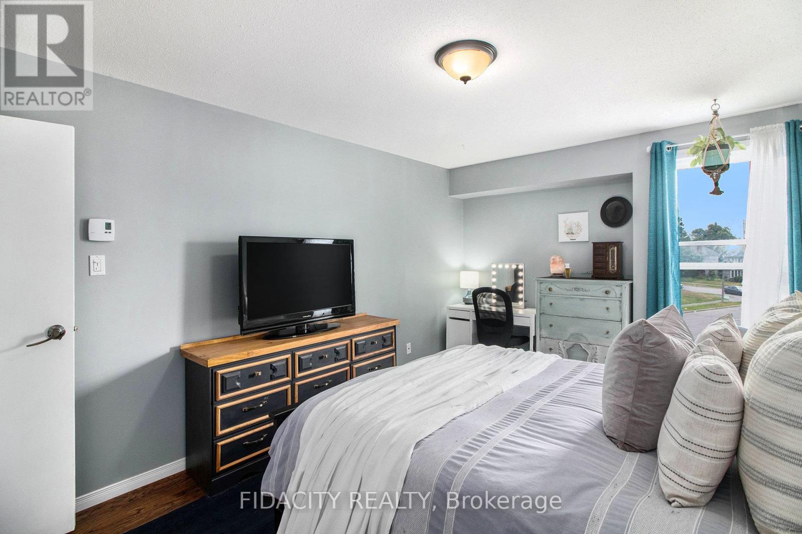 180 - 825 Cahill Drive W