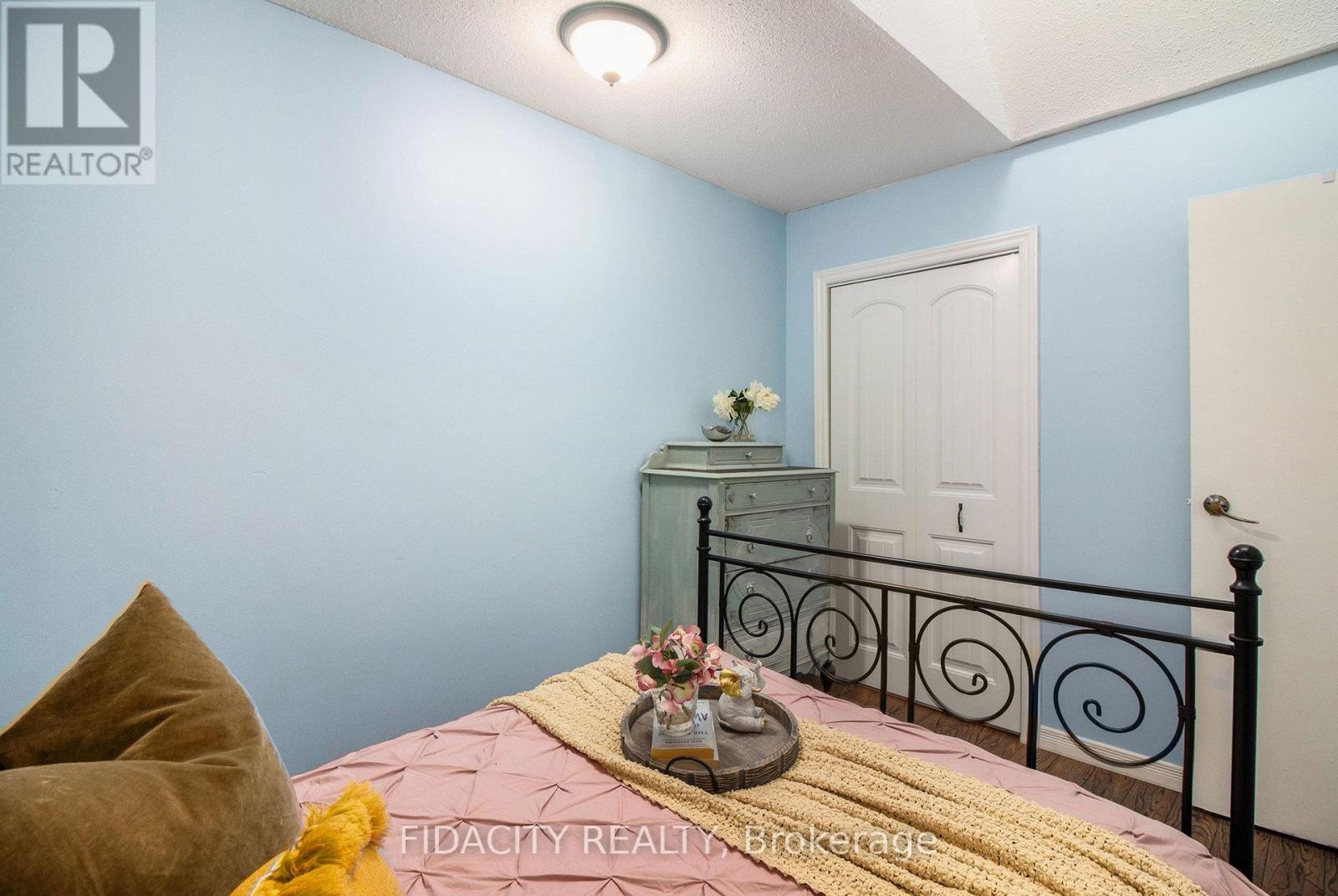 180 - 825 Cahill Drive W