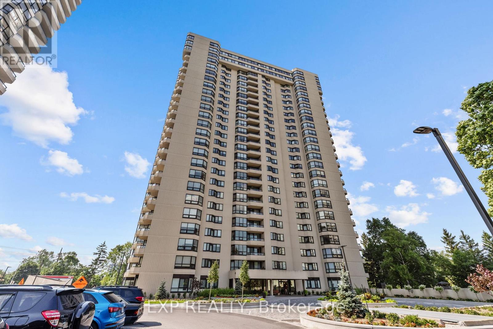 606 - 1500 Riverside Drive
