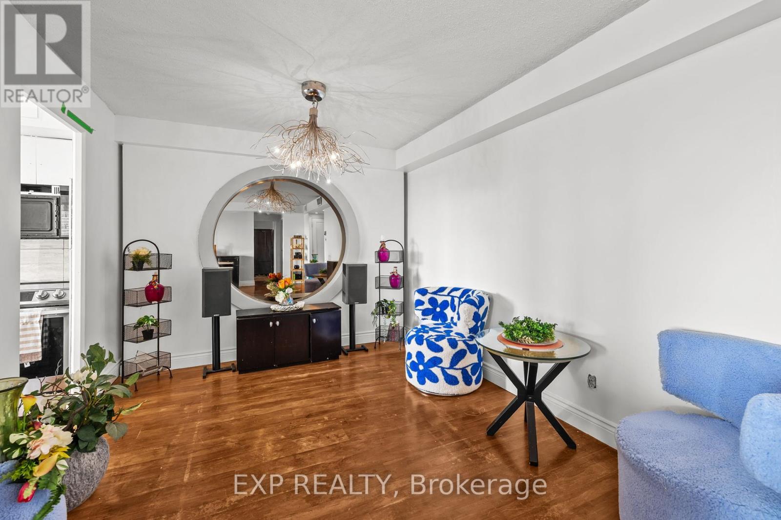 606 - 1500 Riverside Drive