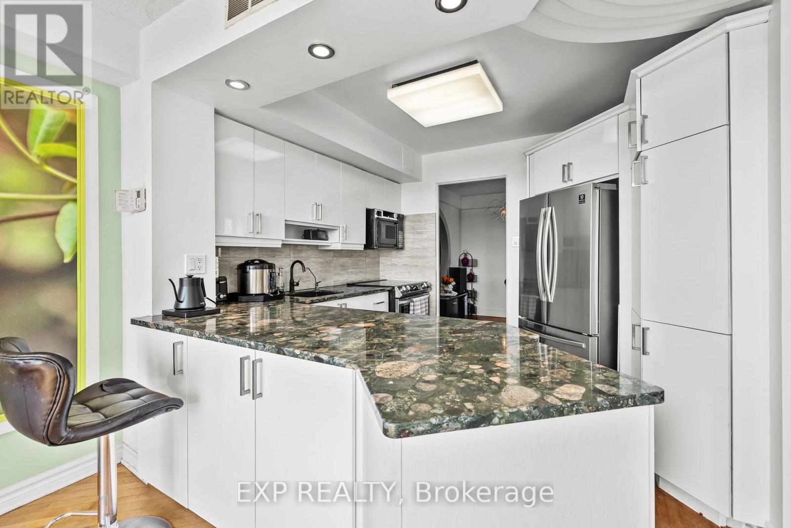 606 - 1500 Riverside Drive