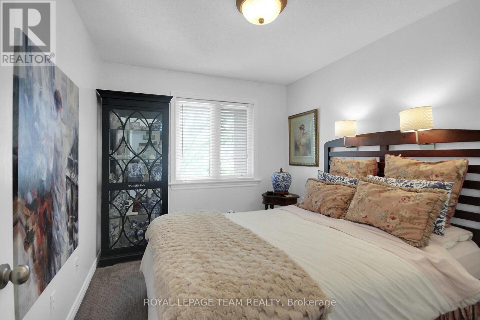 112 Talltree Crescent