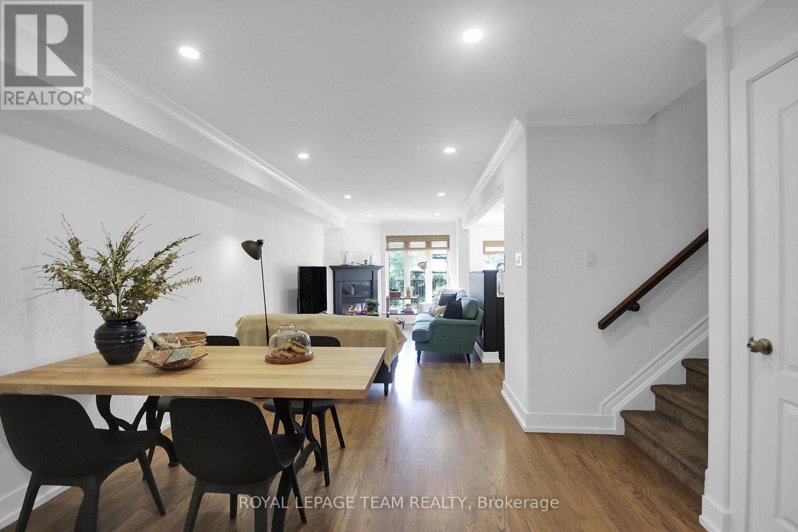 112 Talltree Crescent