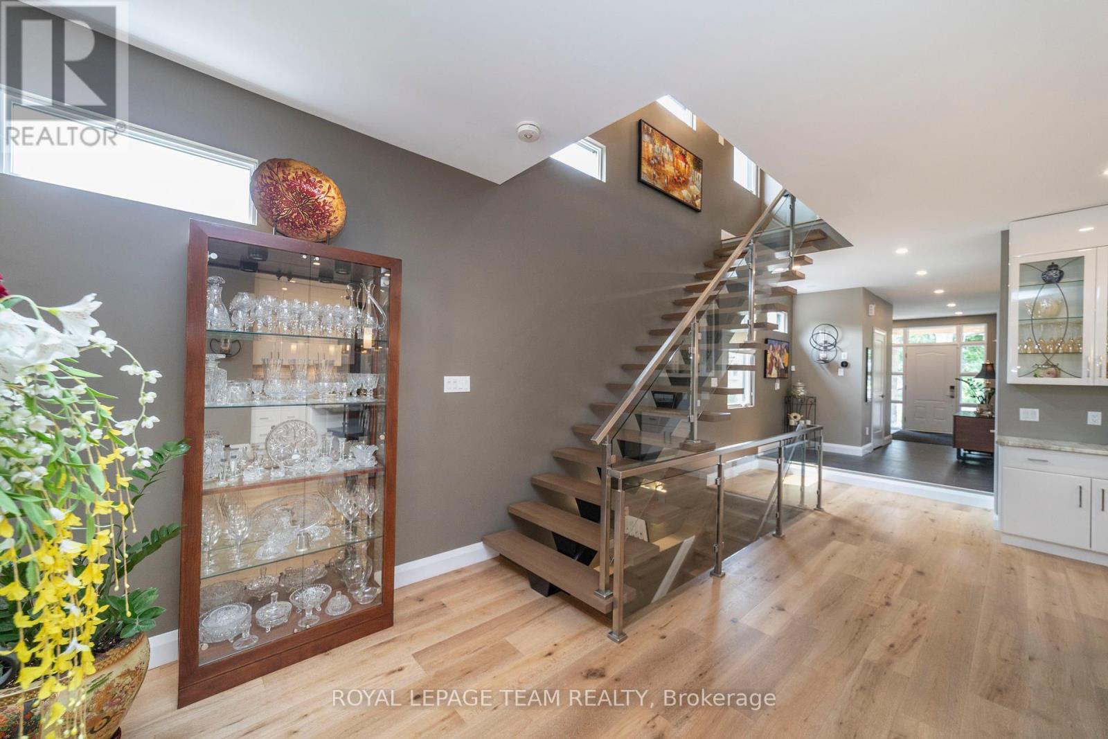 51 Aylen Avenue